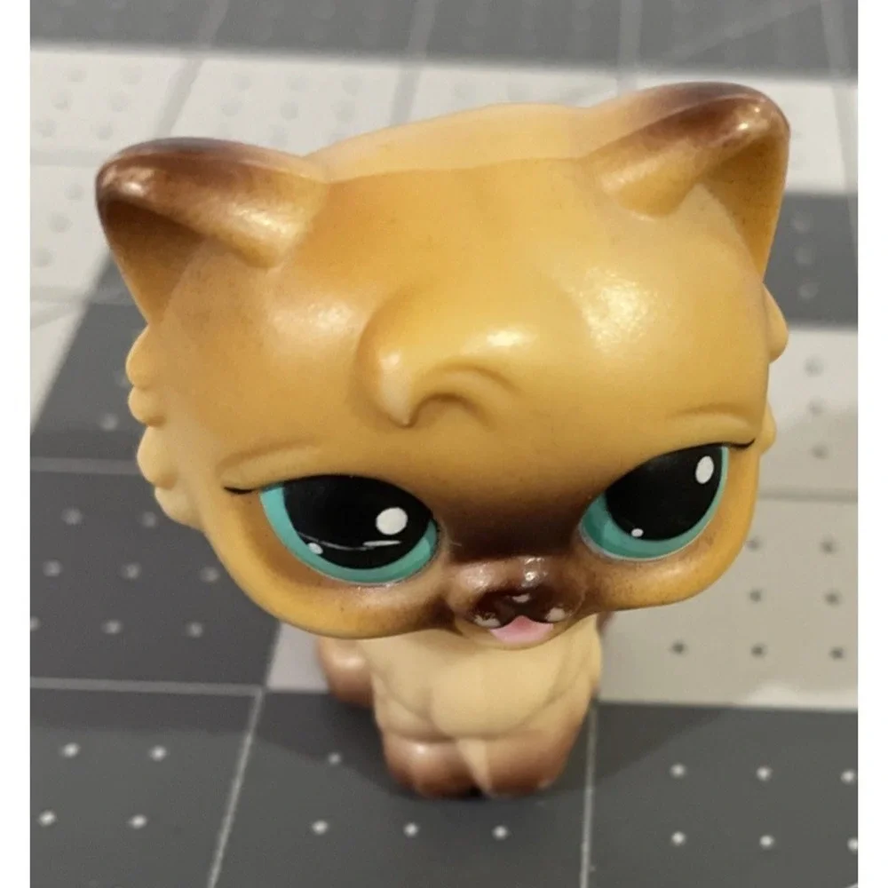 Littlest Pet Shop Cat Magic Motion Brown Persian Teal Eye YUM YUM Kitty LPS 2005
